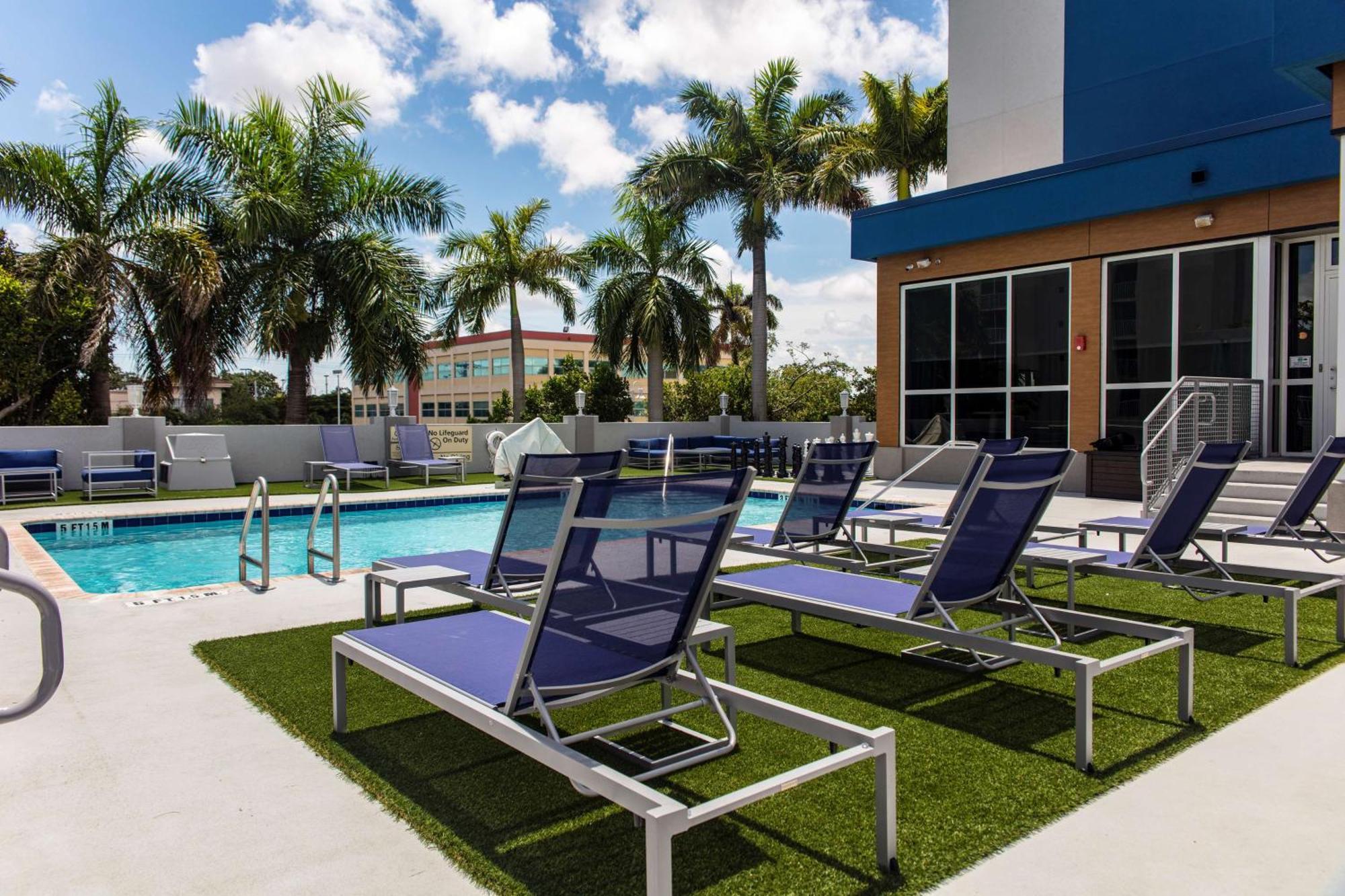 Hampton Inn & Suites Miami Airport South/Blue Lagoon Exterior foto